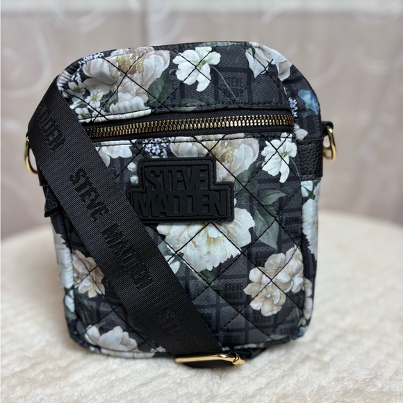 Steve Madden Small Crossbody - Picture 1 of 16